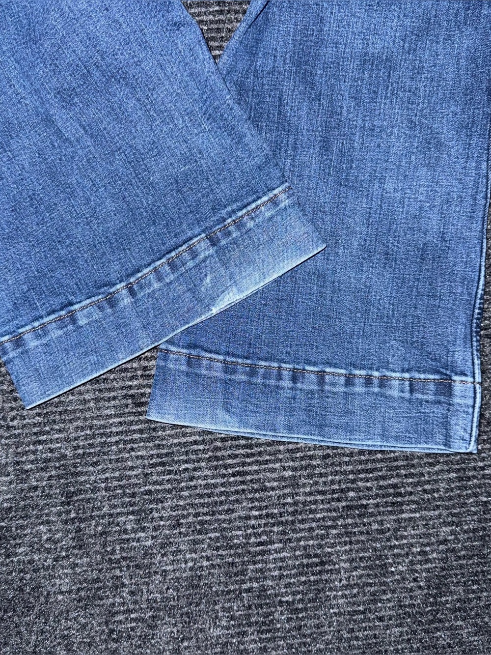 Wrangler Retro High Rise Trouser Jeans Dark Wash Denim Womens Size 28x34 Western - Picture 6 of 8